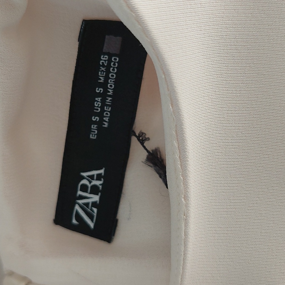 Zara Elegant Structured Dress In Cream - Picture 3 of 15